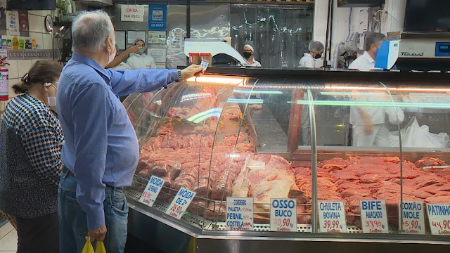 Datafolha: 67% dos brasileiros reduziram consumo de carne e 47%, de pão francês