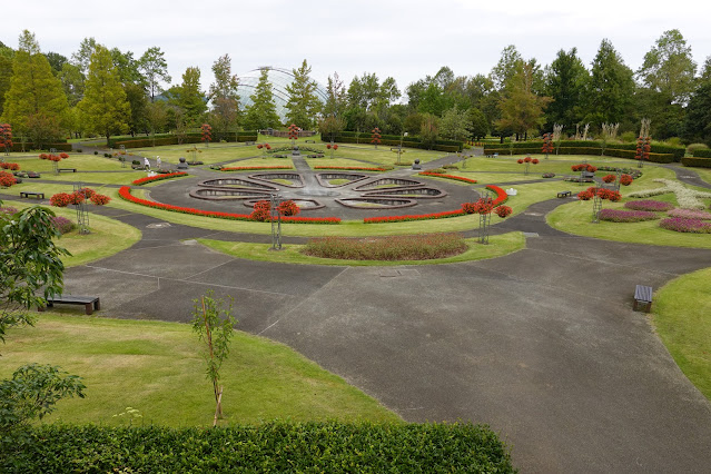 鳥取県西伯郡南部町鶴田　とっとり花回廊　霧の庭園