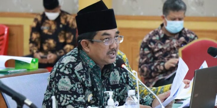 Bupati Anwar Sadat Hadiri Pelaksanaan Evaluasi SAKIP dan RB Tahun 2021 Via Daring