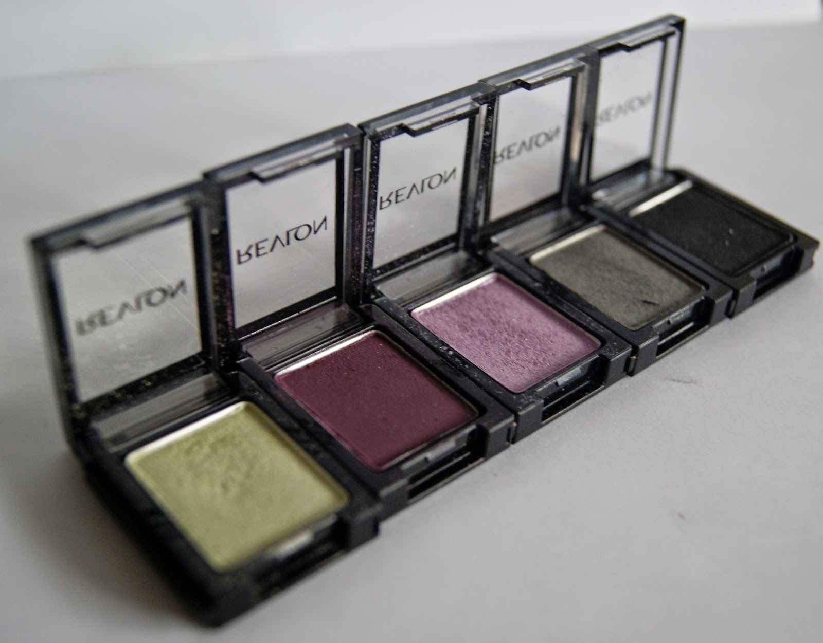 Revlon Colorstay Shadowlinks Eyeshadow in Lime, Plum, Lilac, Moss, and Onyx, Beauty, Makeup, Review, Melanie_Ps,The Purple Scarf, Toronto