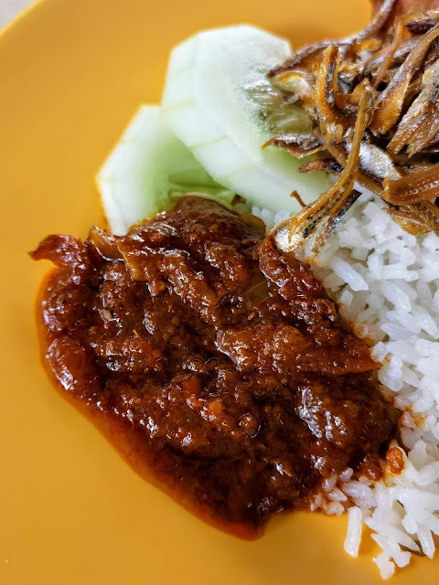 International_Muslim_Food_Changi_Village_Nasi_Lemak