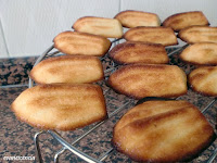 madeleines recién horneadas