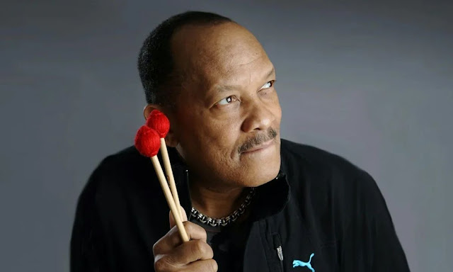 Roy Ayers revient avec Adrian Younge et Ali Shaheed Muhammad pour Jazz is Dead 002