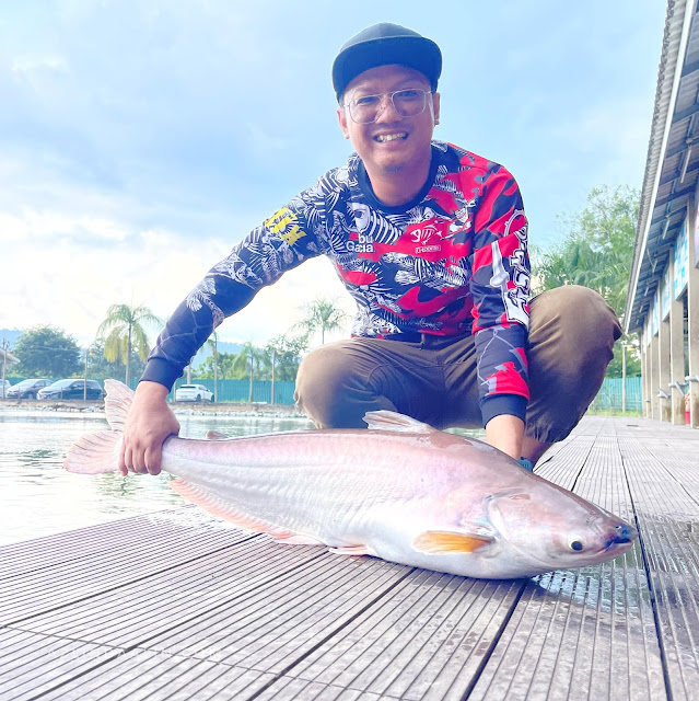 TAK KUMPAU MANCING DI HULU LANGAT FISHING VILLAGE !