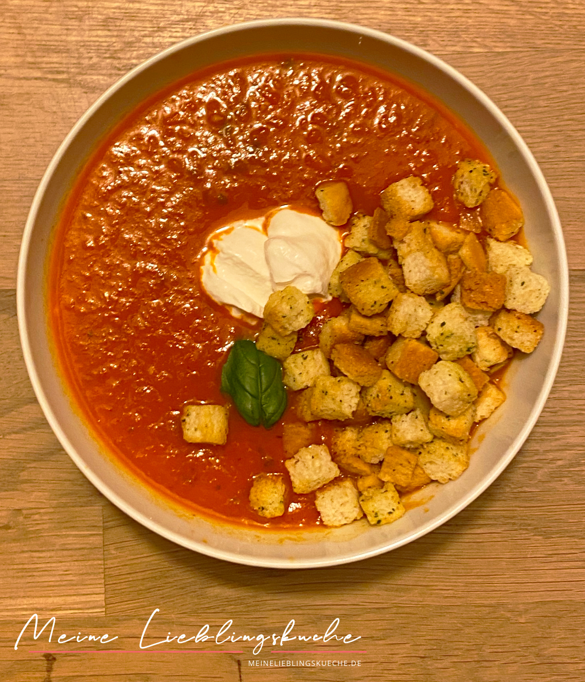 cremige vegane Tomaten-Suppe aus frischen Tomaten