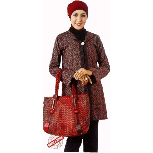  Model Baju Batik Muslimah Modern Terbaru  21 Model Baju Batik Muslimah Modern Terbaru 