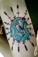 Tattoo Yonni-Gagarine : Fox & Baby Rabbit Sleeping Black & Blue