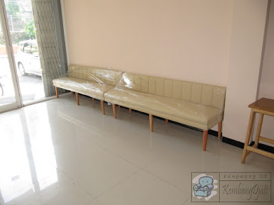Kontraktor Etalase Display Coffe Shop Dan Vape Store + Furniture Semarang