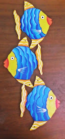 móbile de peixes pintado a mão