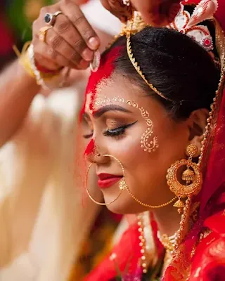 शादी के बाद मांग भरना क्यों महत्वपूर्ण है जानें धार्मिक और वैज्ञानिक कारण