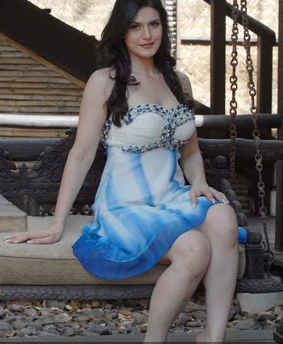 zarine khan in ready wallpapers. Zarine Khan looks strikingly