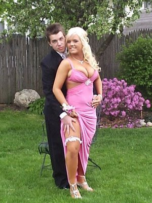 Sexy Clothes on Labels  Prom Dress Mishaps   Prom Photos Girls   Sexy Prom Pics