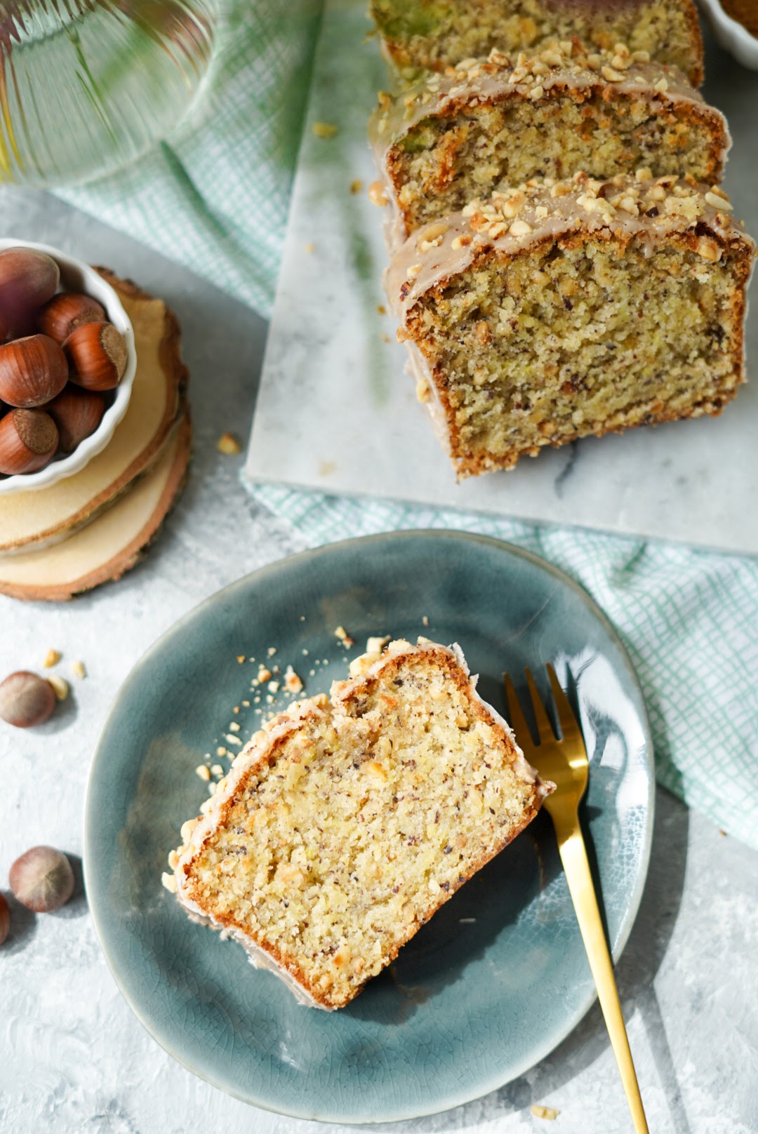 Zucchini-Nusskuchen mit Zimtguss - Biskuitwerkstatt