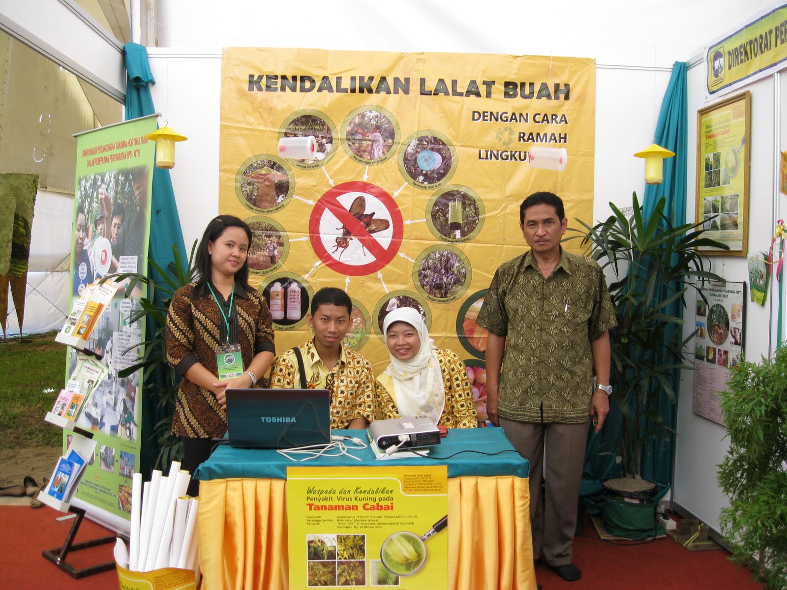 Perlindungan tanaman hortikultura merupakan bagian integral dari sistem produksi hortikultura Peran perlindungan tanaman dalam mendukung keberhasilan