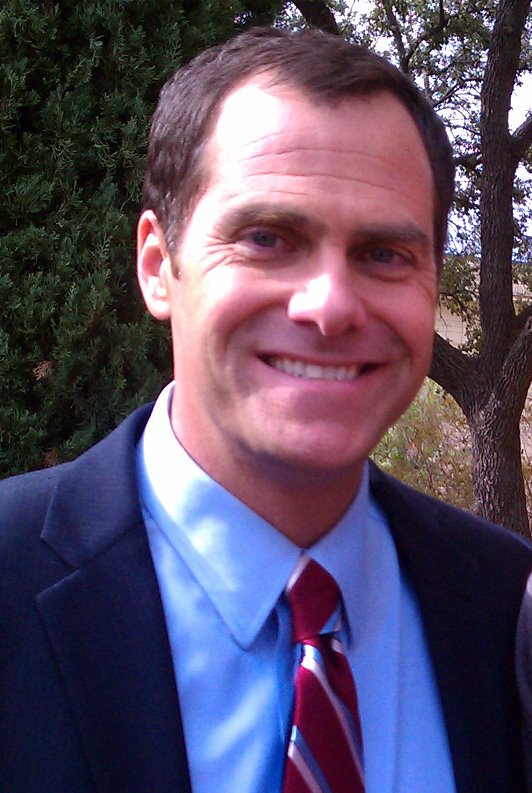 Andy Buckley: From Real-Life Financial Analyst to David Wallace on 'The Office'