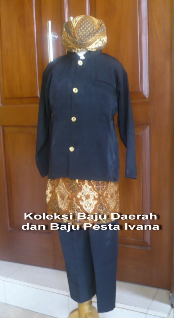 JUAL BAJU  DAERAH PROFESI PESTA DAN MAHKOTA HIASAN 