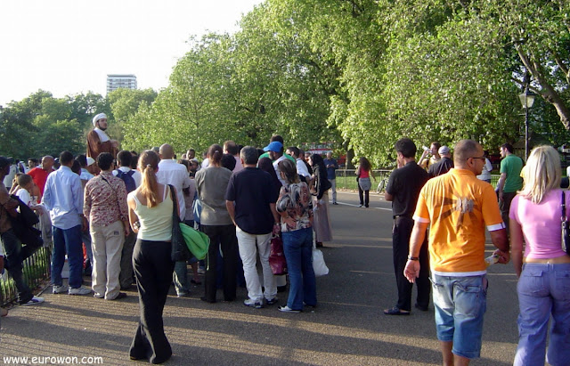 Musulmán hablando en el speakers corner de Hyde Park