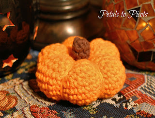 Halloween crochet pumpkin pattern