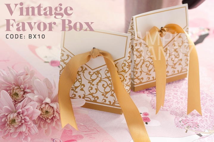 The vintage design of the box with the silky ribbon allow to grant a grand