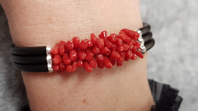 Red coral bracelet