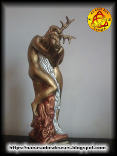 artesanato, esotérico, místico, bruxaria, wicca, bruxa, deuses, esoterismo, cernunos, deuses celta, deuses wicca, paganismo, imagem deus do sol, #estatuadegesso, #estatuetadegesso, #imagemdegesso, #imagemcernuno, #deusescelta, #mitologiacelta, #estatuetawicca, #deusesdaantiguidade, #bruxariamoderna, #neopaganismo, #beltane