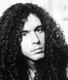 Marty Friedman - guitarra, vocal de apoio 