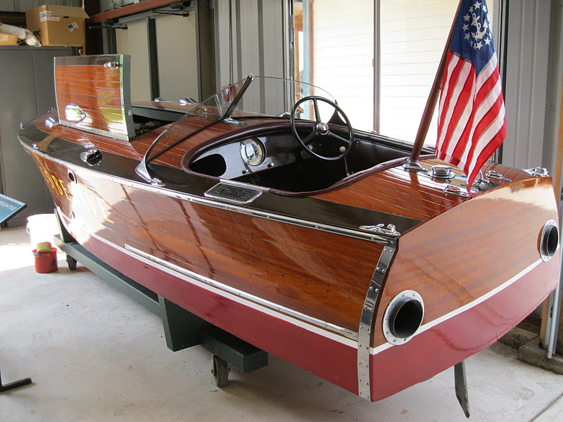 Big Daddy Dave: Antique Wooden Boats Galore!!