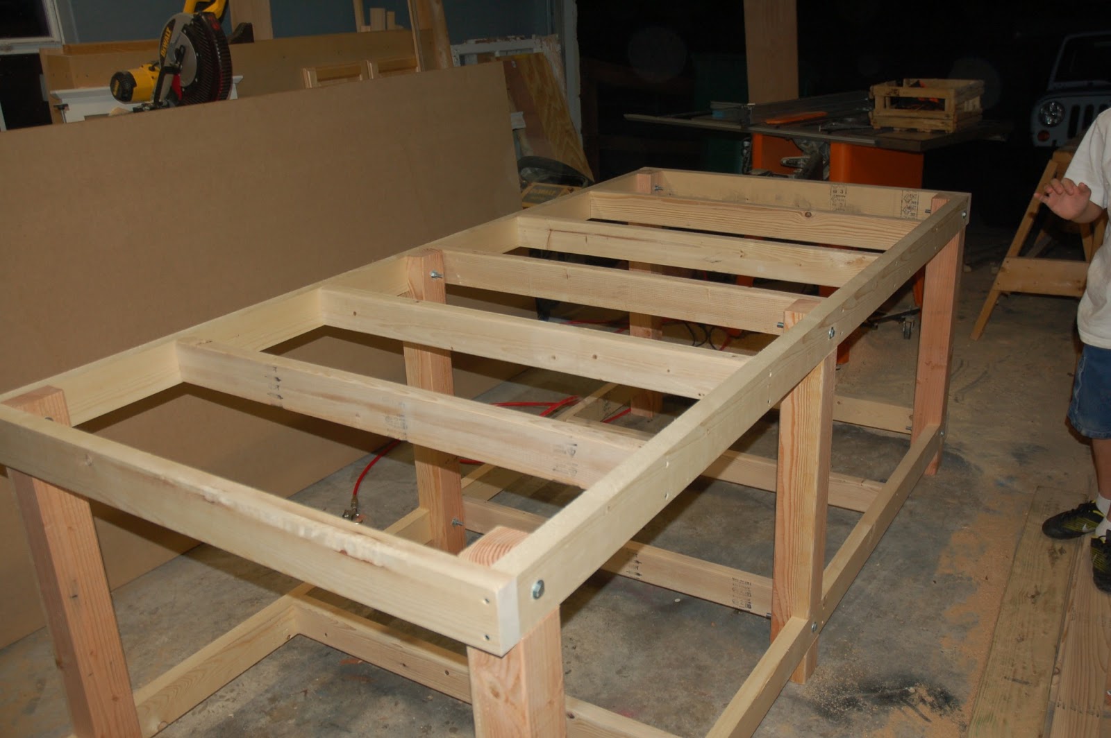 4x4 Wood Leg Workbench Plans