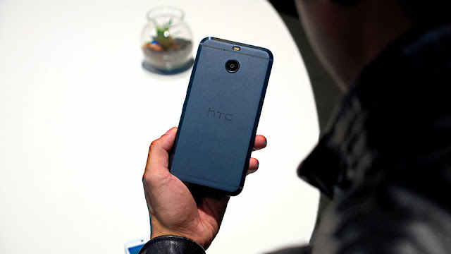 HTC 10 Evo: Trên tay giá rẻ, camera 16MP