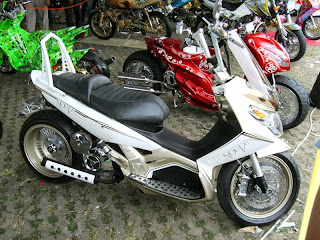 Modifikasi Yamaha Nouvo Low Rider
