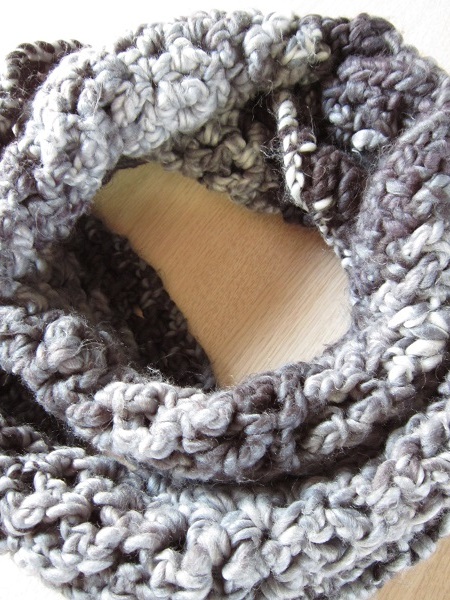 Loops & Threads, Facets, yarn, crochet, cowl, fail