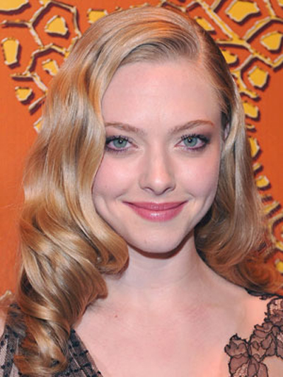  Amanda Seyfried Blonde Hairstyles  