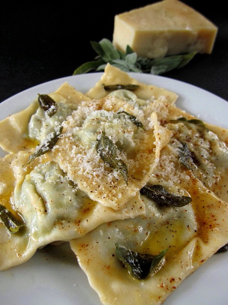 ravioli spinach Best: sage Test beurre 4 noissette with  ricotta Spinach recipe ricotta the & ravioli