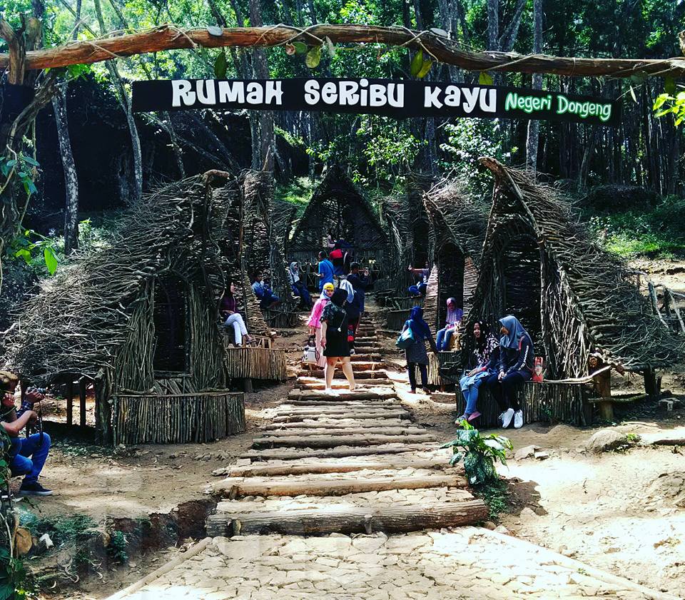 Ceritamamijuno2: Rumah Hobbit Yogyakarta, Negeri Dongeng 