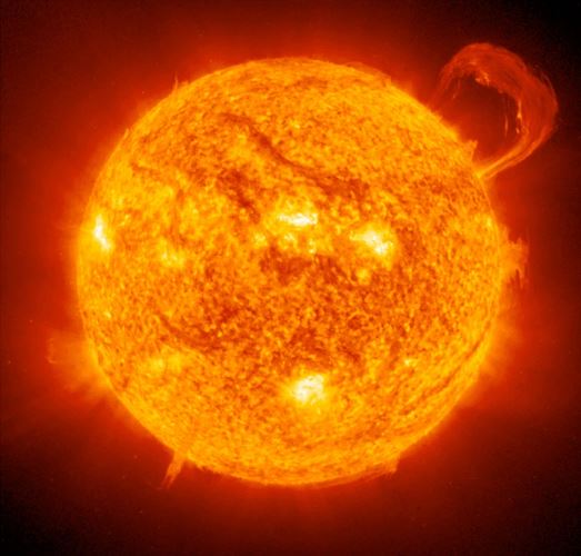  चीन का 'कृत्रिम सूर्य' जो कि वास्तविक सूर्य की तुलना में SIX TIMES अधिक गर्म है, इस वर्ष तैयार हो जाएगा '- और असीमित ऊर्जा उत्पन्न कर सकता है || Chaina Artificial Sun energy