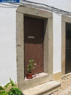 OGIVAL DOORS / Portas Ogivais, Castelo de Vide, Portugal