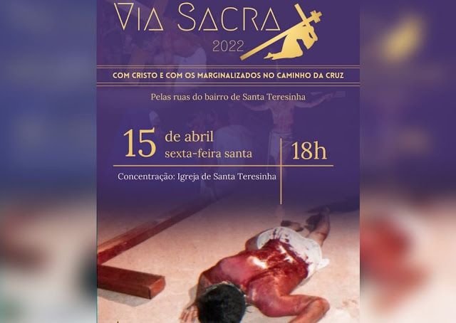 Jovens da Paróquia São Martinho de Lima encenam a Via-Sacra de Jesus na sexta-feira, em Óbidos