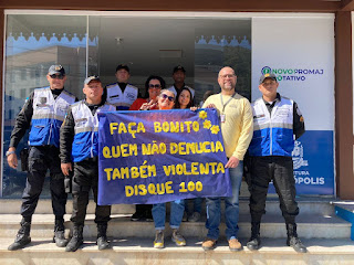 Maio Laranja: CREAS Teresópolis realiza ação de conscientização nos principais semáforos da cidade