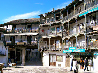 España. Spain. Espagne. Comunidad de Madrid. Chinchón. Plaza Mayor. Arquitectura tradicional