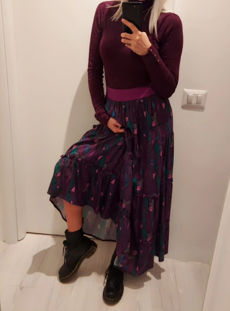 Gonna Felicia Magno outfit autunnale maxi gonna maglione collo alto autunno 2021 scarpe doctor martens