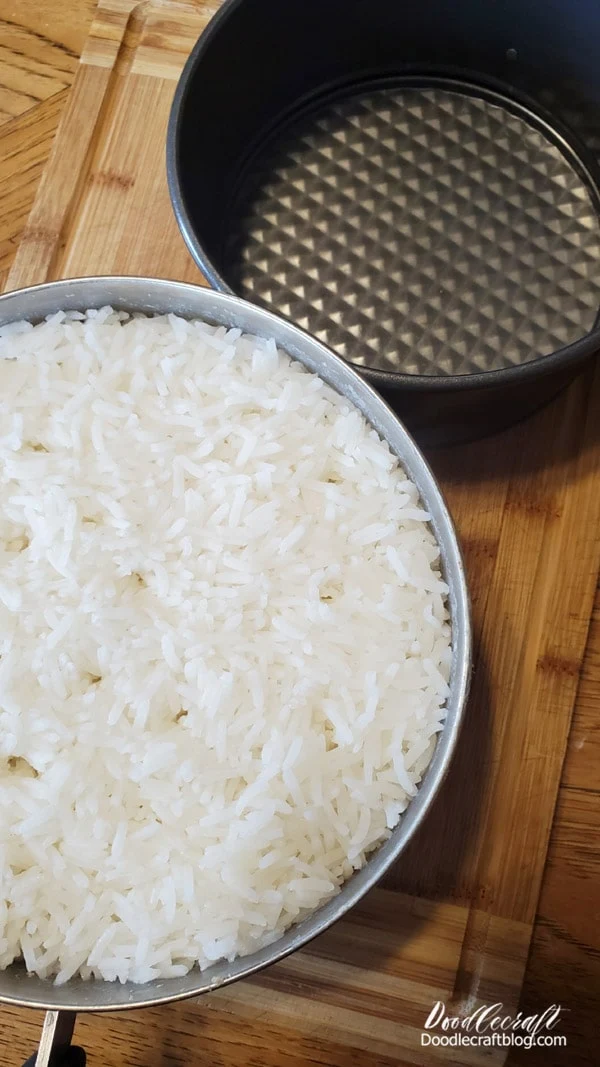 I just cook my rice in a sauce pan on the stove.   4 Cups Water  add: 2 Cups Jasmine Rice Bring to boil.   Then turn the heat to simmer and cover with a lid for 20 minutes.   Works perfectly every time!