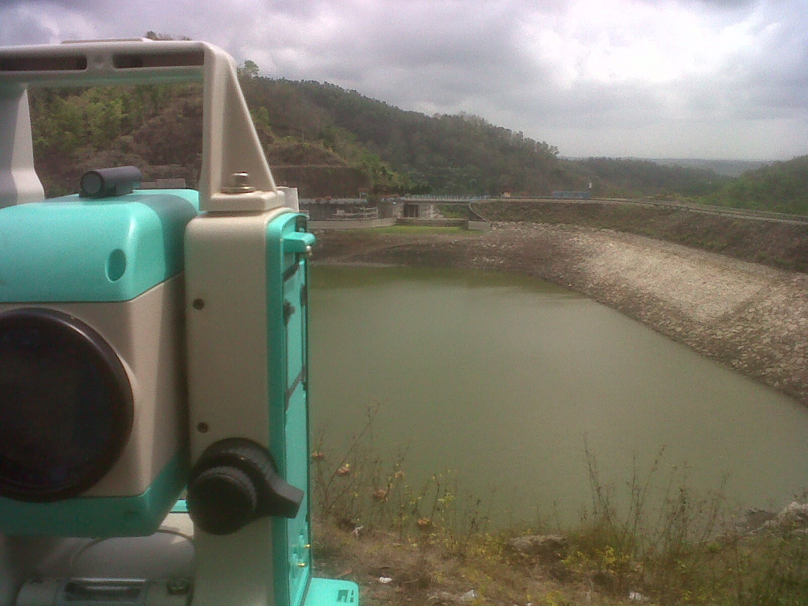 Pengukuran Deformasi Waduk Sermo