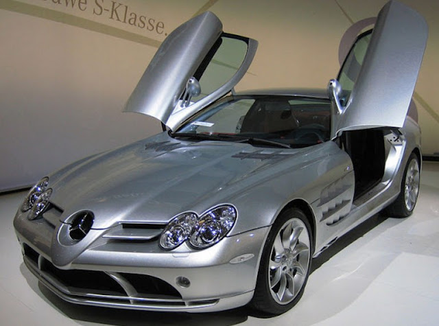 Mercedes-Benz SLR McLaren 