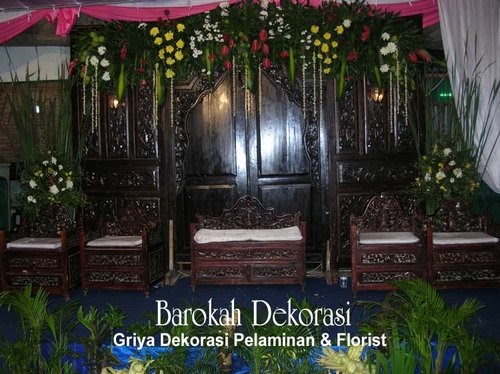 Dekorasi  Pelaminan Rias pengantin Surabaya Dekorasi  