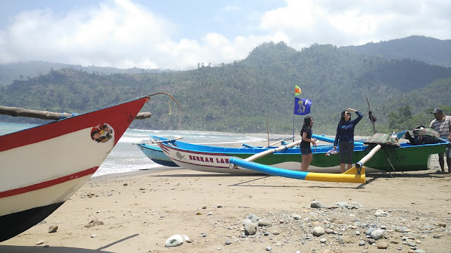 Pantai Anjlok Malang