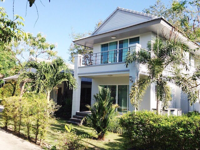 Pool Villa, 4 bedroom in Chalong.