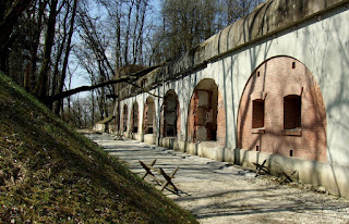 koszary szyjowe fort tonie