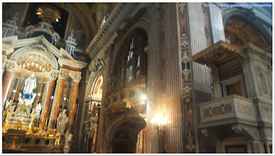 Napoli; Palazzo Sanseverino; Chiesa del Gesù Nuovo; Igreja barroca