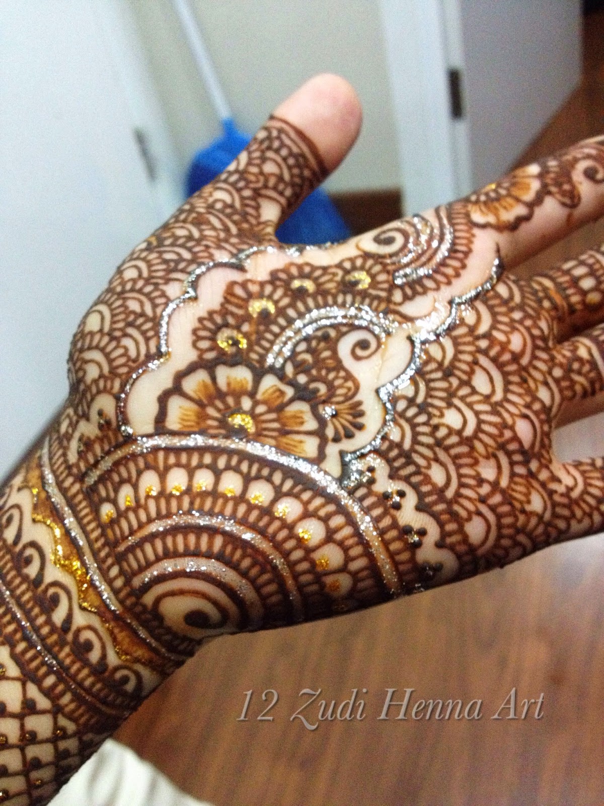 Gambar Henna Di Tangan Ala India Balehenna