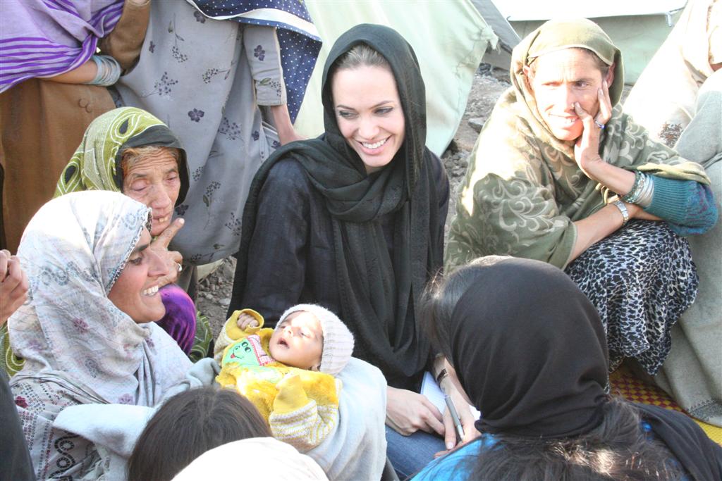 Two more days are likely for Angelina Jolie in flood-hit Pakistan